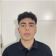 Joven portugués apasionado por enseñar a cualquiera el hermoso idioma de mi pais.